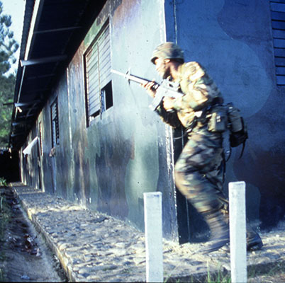 1/504th PIR soldiers assault the 1st Infantry Company complex at Tinajitas.