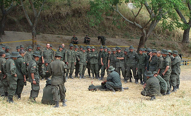 Carabineros conducting demolitions training at the Pijaos training facility.