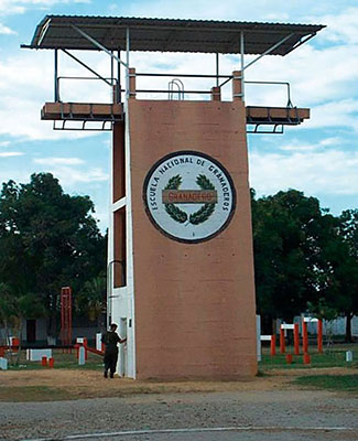 Granadero rappelling tower with the emblem of the Granaderos at Espinal.