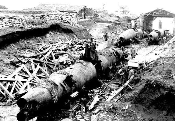 The Japanese 2-man midget submarines on Kiska. PVT Kenneth Gay’s platoon was detailed to guard the facility against the souvenir hunting GIs.