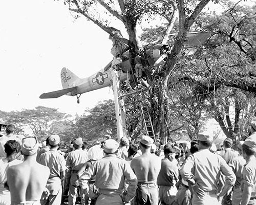 Although the majority of wounded were evacuated safely once airborne, not all were. Four men had to be rescued from this overloaded L-1.