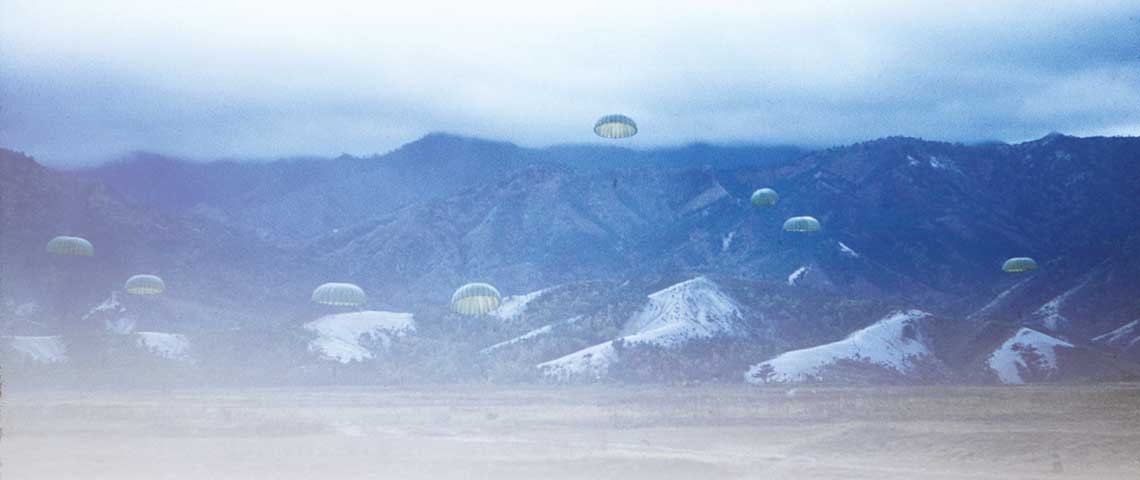 North Korean guerrilla parachute training